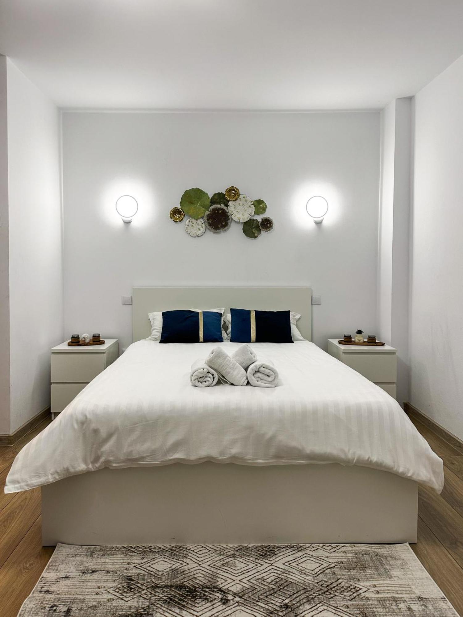 Superior One Bedroom Apartment Unirii Square Bucarest Exterior foto